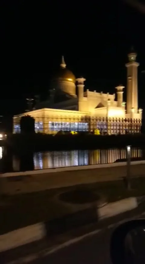 Mosque on the water Stock Footage 240166344