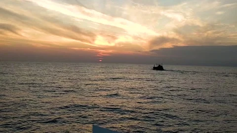 Most Epic Sunset in koh phi phi island thailand. 스톡 동영상 136948380