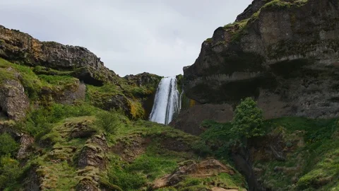 Most famous waterfall in Iceland. Stock-Footage 111789633