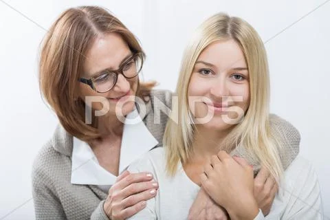 Mother-in-law and daughter-in-law Stock Photos
