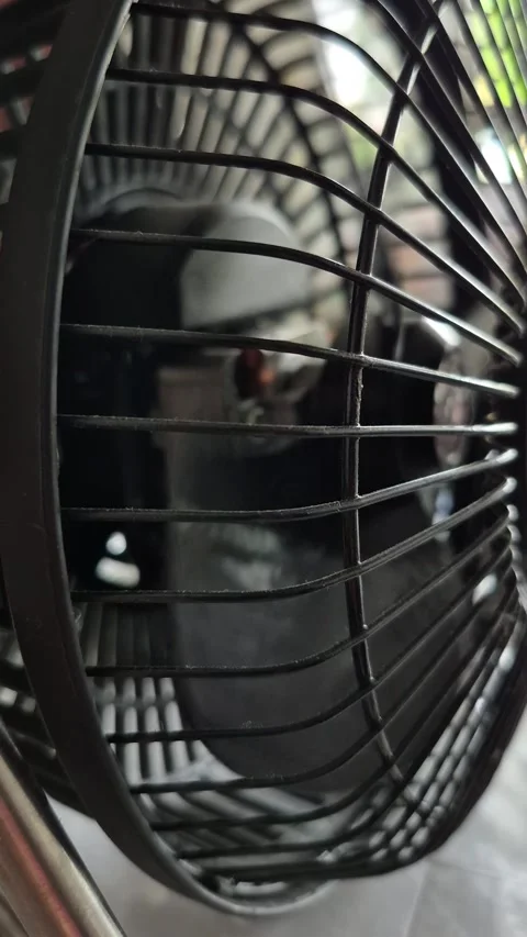 Motion blur of rotating fan blades Video stock 333732006