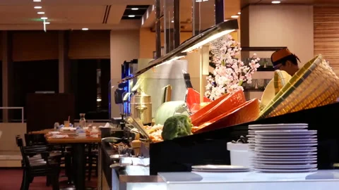 Motion of chef preparing food for customer at deli area Stock Footage 107069969