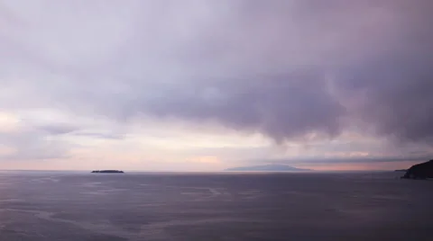 Motion Control Time Lapse of Heavenly Sunset Clouds over Ocean -Pan Left- Vídeos de archivo 48819874