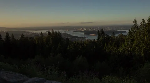 Motion dolly time lapse Vancouver downtown morning sunrise Stockbeeldmateriaal 31616889