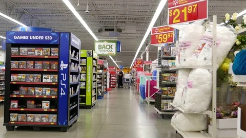 Motion of home decoration corridor inside Walmart store Stockbeeldmateriaal 80289010