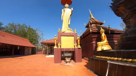 Motion laps Wat Doi ti. Big Buddha  of Lamphun, Thailand. Stock Footage 103454326