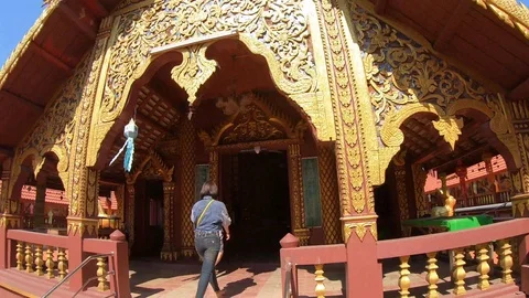 Motion laps Wat Doi ti. Big Buddha  of Lamphun, Thailand. Stock Footage 103454364