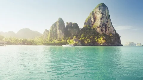 Motion on longtail boat, railay beach, Krabi, Thailand Stock Footage 106954231