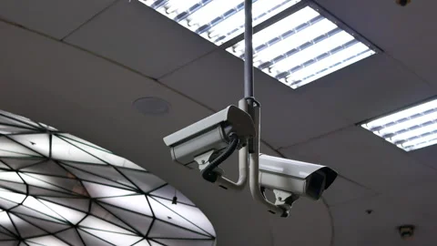 The motion of security cameras on the ceiling with 4k resolution Video stock 167332051