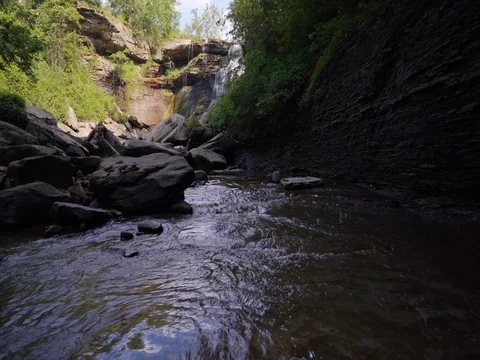 Motion shot moving upstream towards Brandywine Falls Video stock 77166978