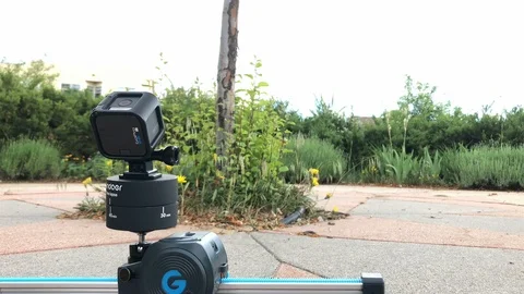 Motion time lapse camera on slider Vídeos de archivo 93573512