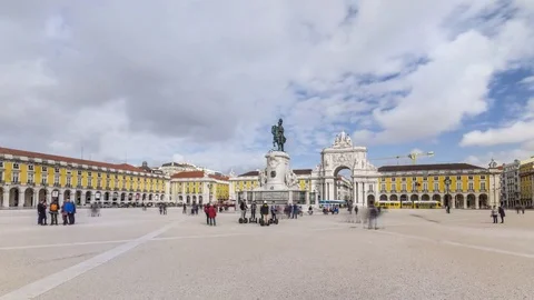 Motion timelapse of the famous Commerce Square in Lisbon. Portugal Stockbeeldmateriaal 78518238
