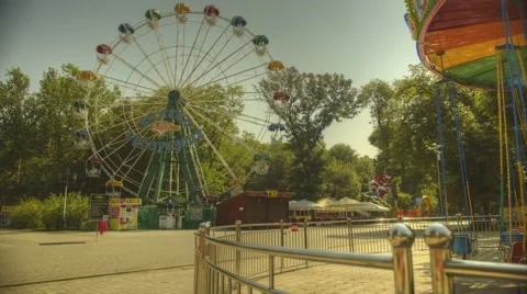 Motion timelapse in the park with attractions Vídeo Stock 58470771