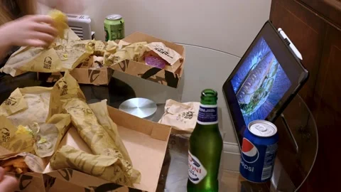 MOTION TIMELAPSE of people eating take away food Stock Footage 218627156