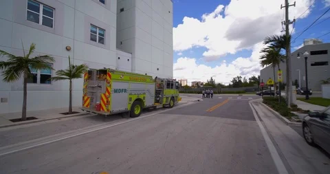 Motion video Miami Dade fire truck parked 4k 60p Vidéo 114768288