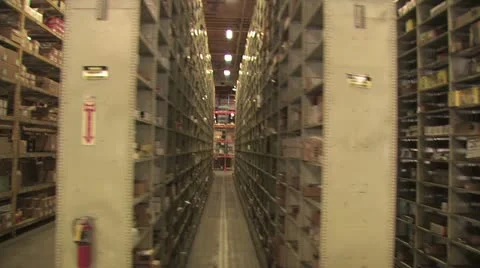 In Motion View of Warehouse Inventory Video stock 19331213