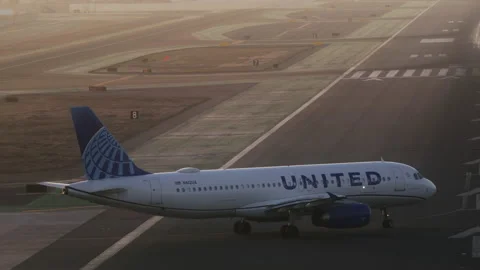 Motion wallpaper for aviation business concept 스톡 동영상 167621153