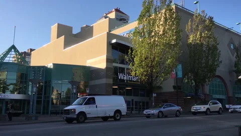 Motion of Walmart store building exterior. 스톡 동영상 201720080