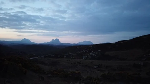 Motionlapse of Suilven Video stock 106843465