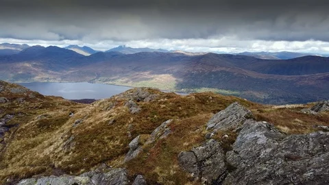 Motionlapse of Summit of Ben Venue Stockbeeldmateriaal 116911614