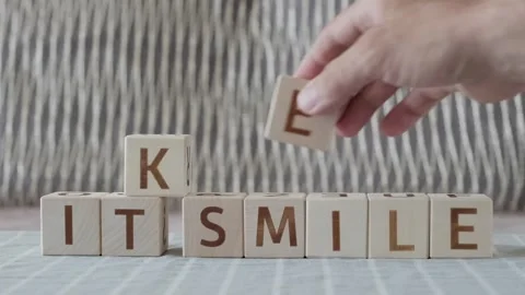 Motivational phrase keep it smile 库存影片 337660838