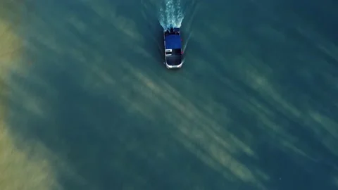 Motor Boat In The River Vídeos de archivo 168958452