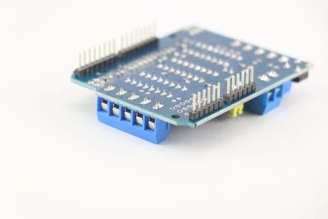 Motor driver module shield thats sits on top of the microcontroller 스톡 사진