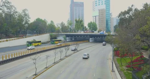 Motor traffic on a mexican freeway Video stock 72294485