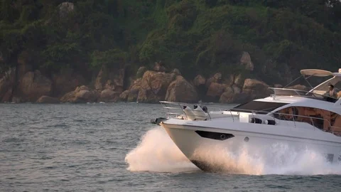 Motorbaot Video stock 109070951