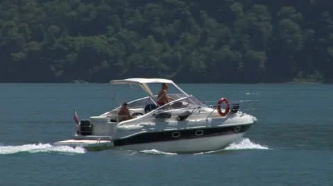 Motorboat 25 e Stock Footage