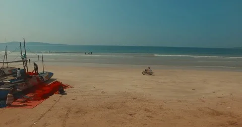 Motorcycle in the beach shot from side Video stock 73133805