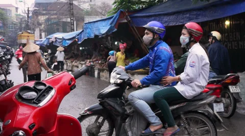 Motorcycle in Hanoi Video stock 37589744