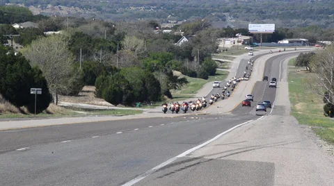 Motorcycle Rally on Highway Vídeos de archivo 36783568