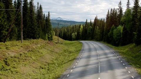 Motorcycle on the road Vídeo Stock 109602335