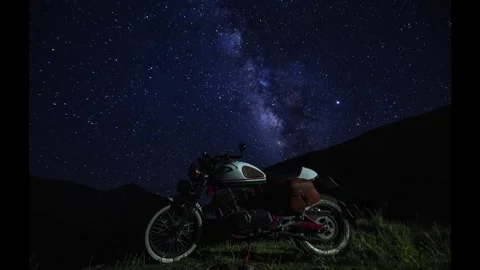 Motorcycle starry sky time-lapse Video stock 337919104