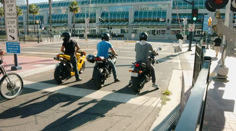 Motorcycle Stoplight Vídeo Stock 46660811