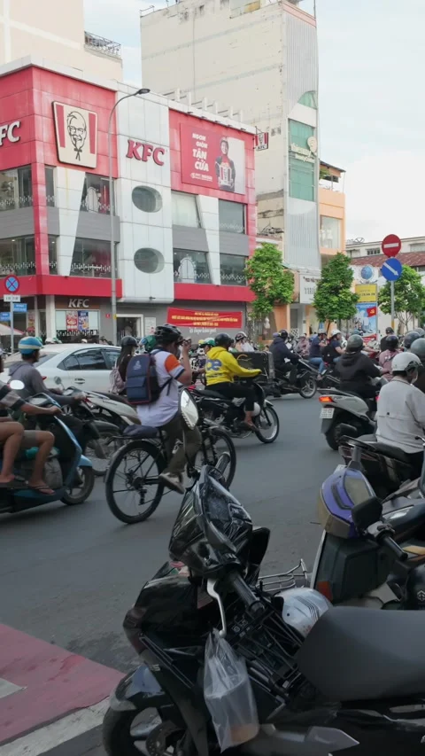 Motorcycle traffic jam in Ho Chi Minh City, Vietnam 動画素材 335050706