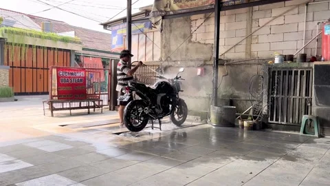 Motorcycle Wash 動画素材 211959549