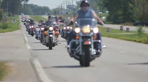 Motorcycles Medium 59.94 720 動画素材 12107787