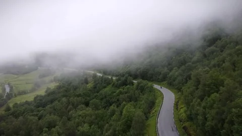 Motorcyclist On A Mountain Video stock 289762318
