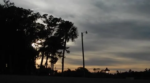 Motorcyclist rides in to closeup Vídeos de archivo 45211498