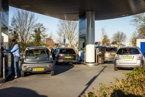 Motorists queue at a gas station in Delft, Netherlands - 03 Mar 2026 Stock Photos