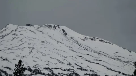 Mount Bachelor- Night to day timelapse Stock Footage 83228598