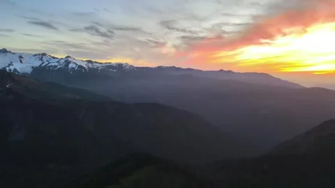 Mount Baker Sunset in Washington Vídeos de archivo 331960635