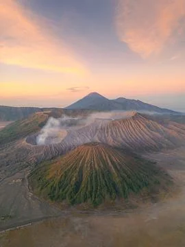 Mount Bromo, 2,614 m is an active volcano located in Bromo Tengger Semeru N.. Foto stock