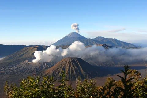 Mount Bromo, an active volcano and part of the Tengger Semeru National Park. 스톡 사진