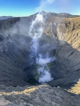 Mount Bromo, is an active volcano and part of the Tengger massif, Java, Indon Foto stock