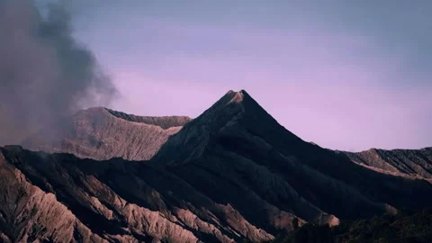 Mount bromo timelapse Stock Footage 208762434