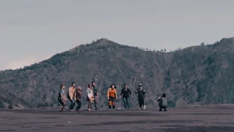 Mount Bromo tourists Vídeos de archivo 201141370