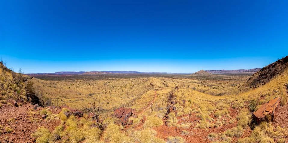Mount Bruce panoramic view over dry landscape at Karijini National Park Stock Photos